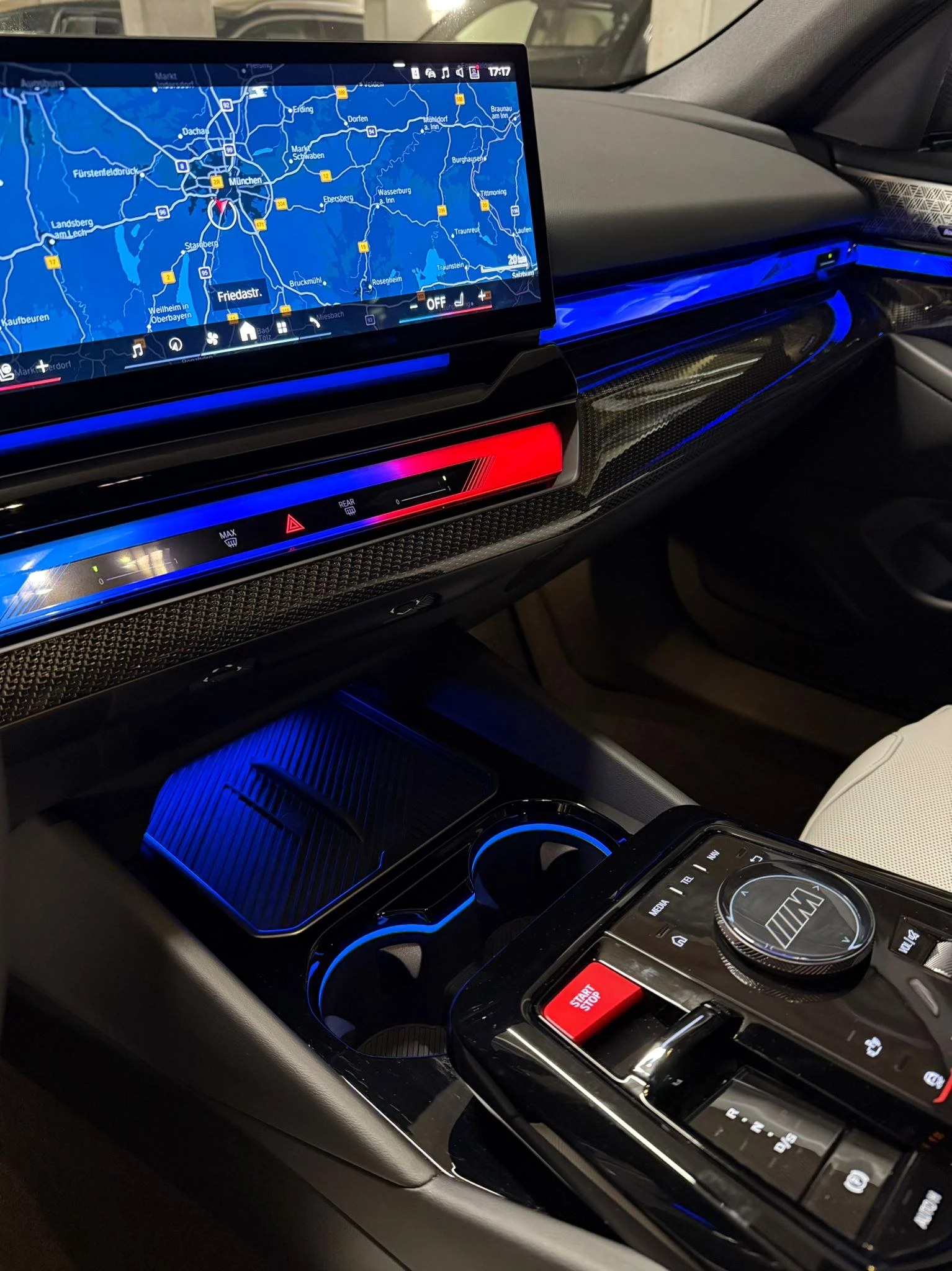 BMW M5 Carbon* M Drivers Pack* Bowers 2025 | Mobile.bg � ����������� 11