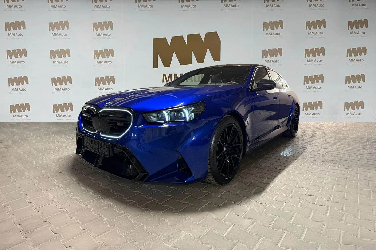 BMW M5 Carbon* M Drivers Pack* Bowers 2025 | Mobile.bg � ����������� 1