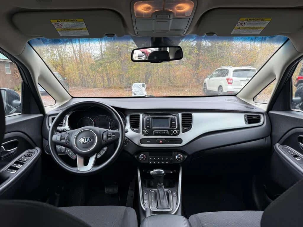 Kia Sedona * FWD | EX | HTD SEATS | REAR CAM | WAGON * CARFAX, снимка 13 - Автомобили и джипове - 53921801