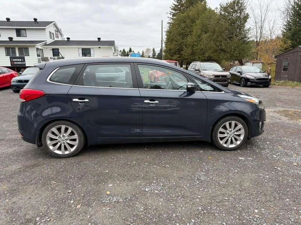 Kia Sedona * FWD | EX | HTD SEATS | REAR CAM | WAGON * CARFAX, снимка 8 - Автомобили и джипове - 53921801