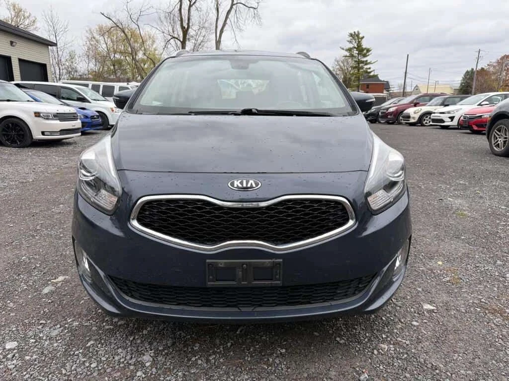 Kia Sedona * FWD | EX | HTD SEATS | REAR CAM | WAGON * CARFAX, снимка 5 - Автомобили и джипове - 53921801