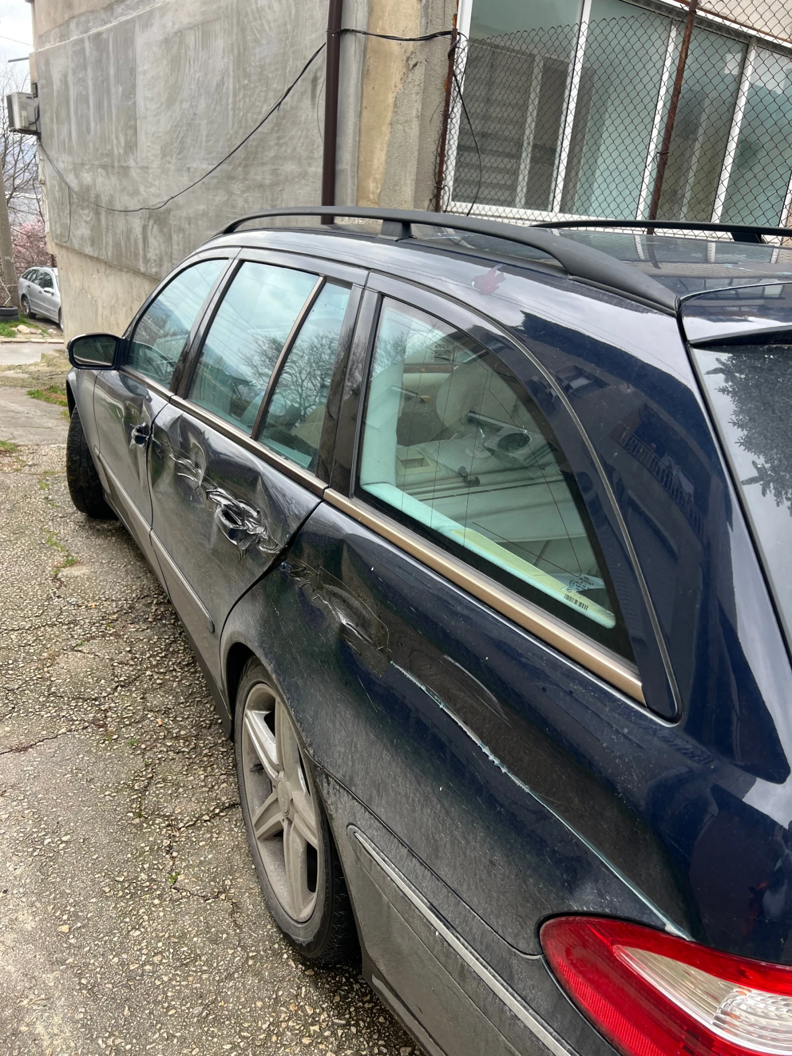 Mercedes-Benz E 280, снимка 4 - Автомобили и джипове - 53952816