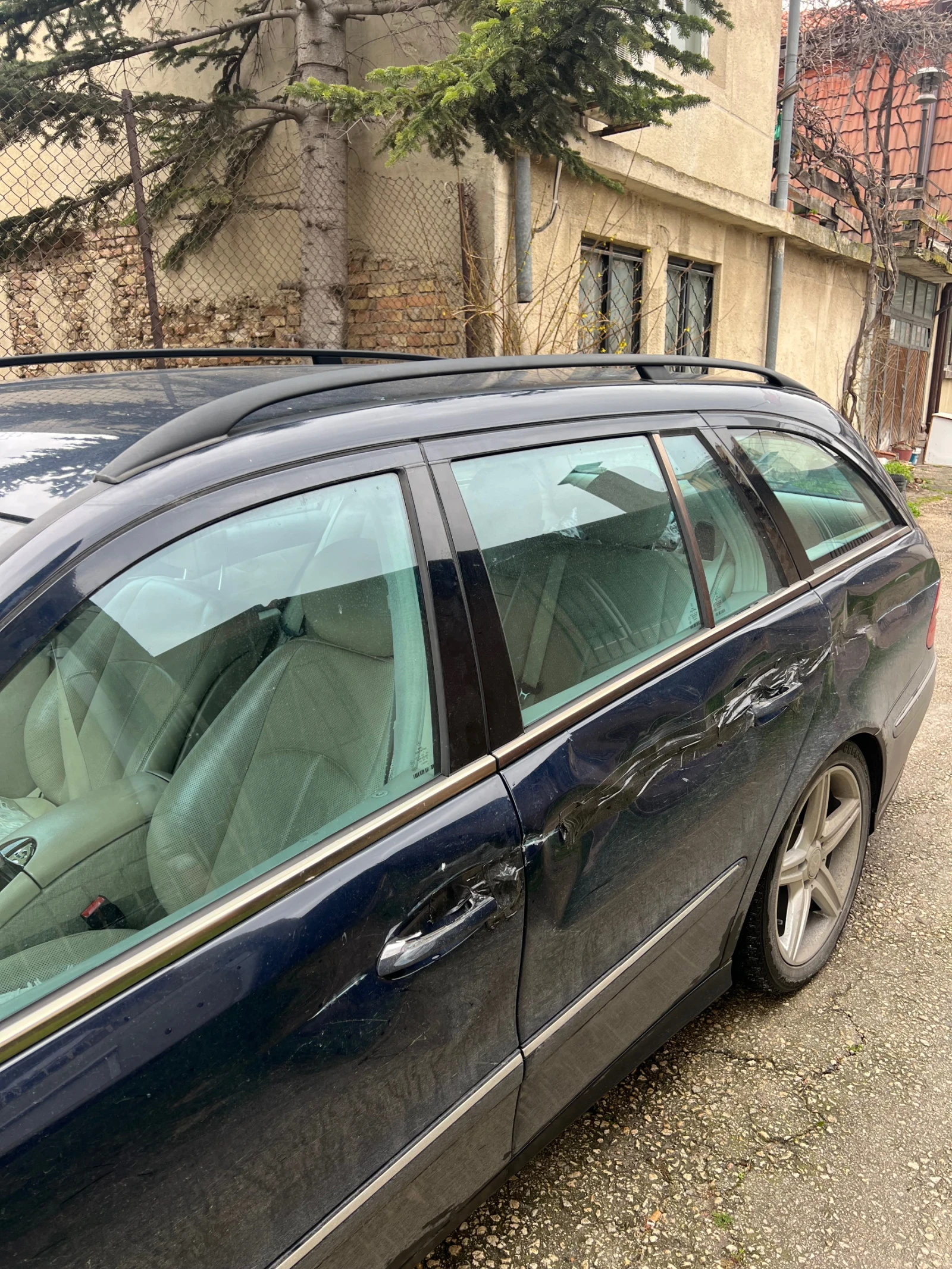 Mercedes-Benz E 280, снимка 3 - Автомобили и джипове - 53952816