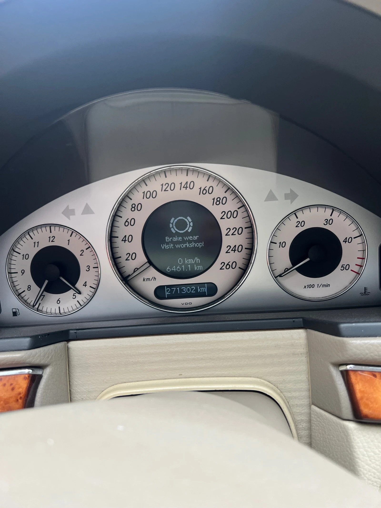 Mercedes-Benz E 280, снимка 10 - Автомобили и джипове - 53952816