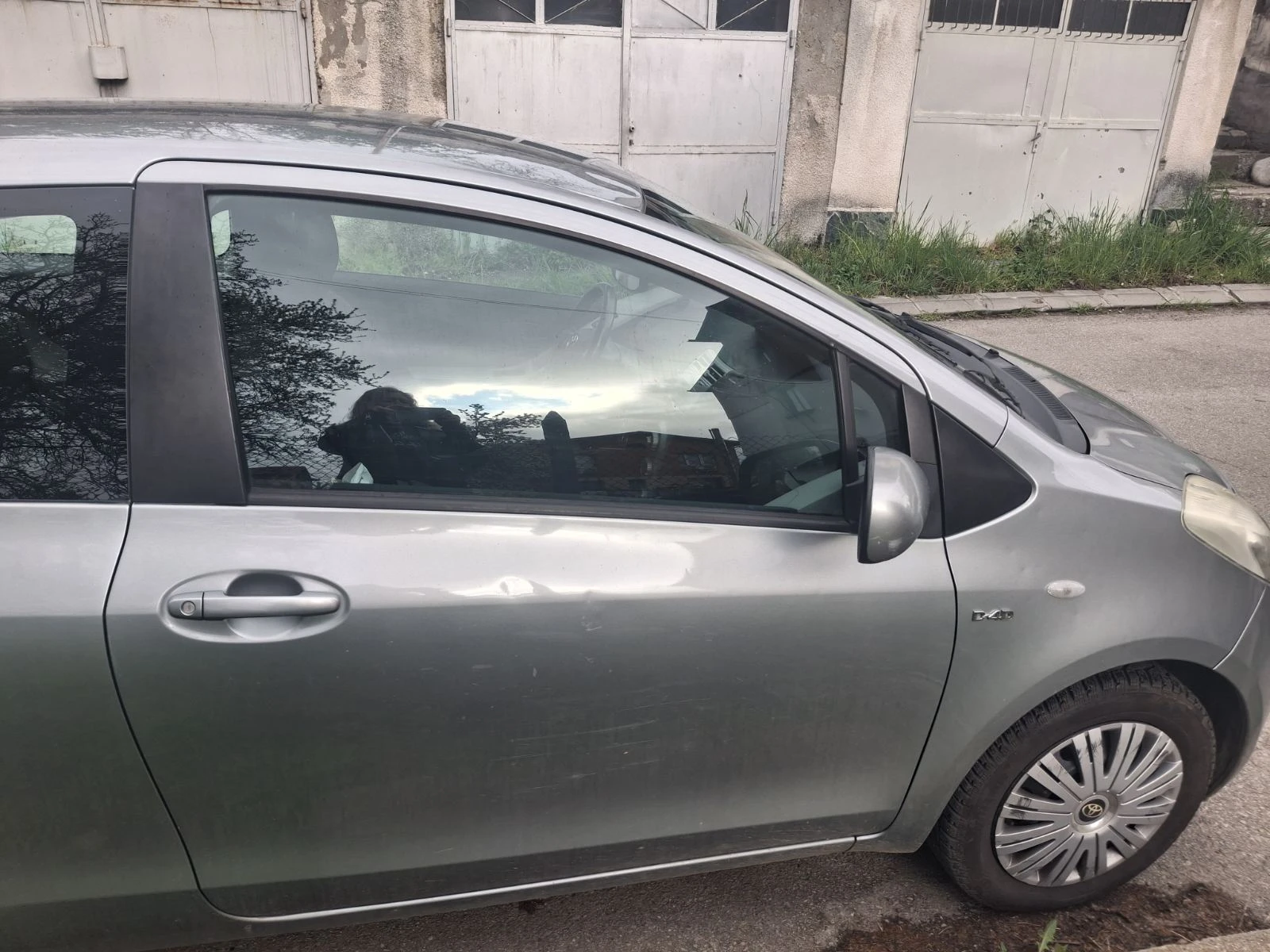Toyota Yaris 1.4 d4d, снимка 2 - Автомобили и джипове - 54395907