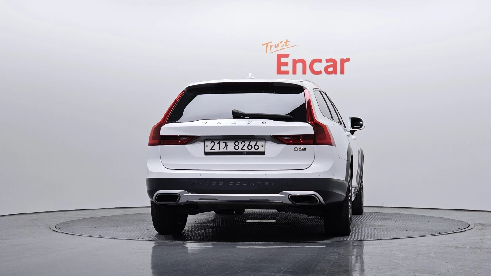 Volvo V90 * Cross Country* D5* HeadUp* Navi* Camera, снимка 5 - Автомобили и джипове - 55251846