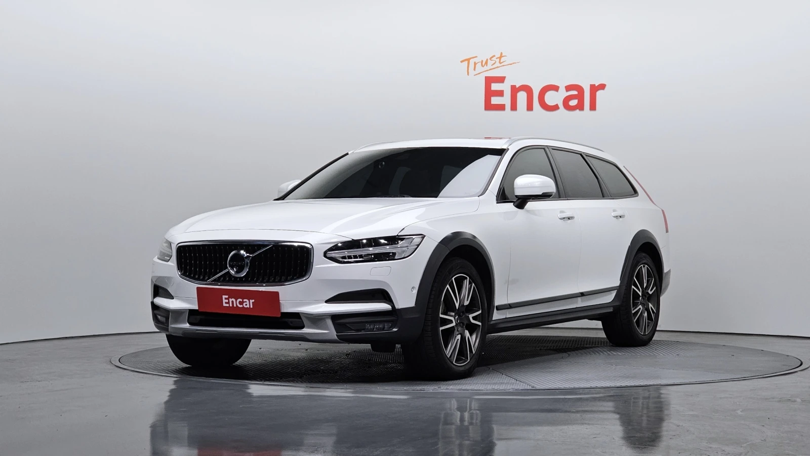 Volvo V90 * Cross Country* D5* HeadUp* Navi* Camera, снимка 2 - Автомобили и джипове - 55251846