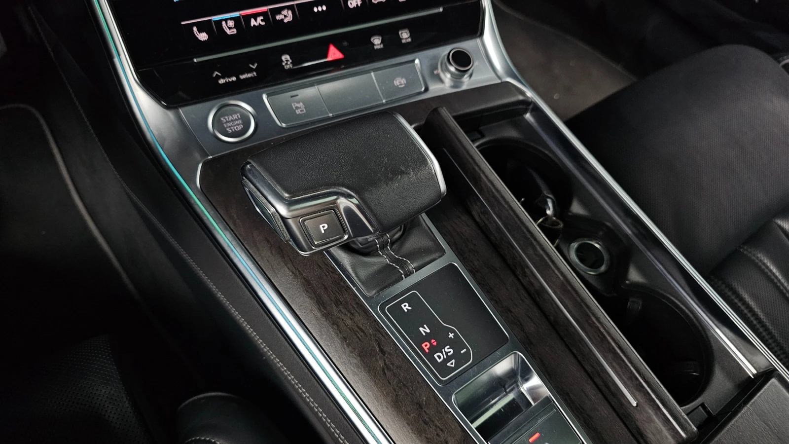 Audi A7 * ДИСТРОНИК * 360 КАМЕРА * ОБДУХВАНЕ * ПАНОРАМА, снимка 13 - Автомобили и джипове - 55392010