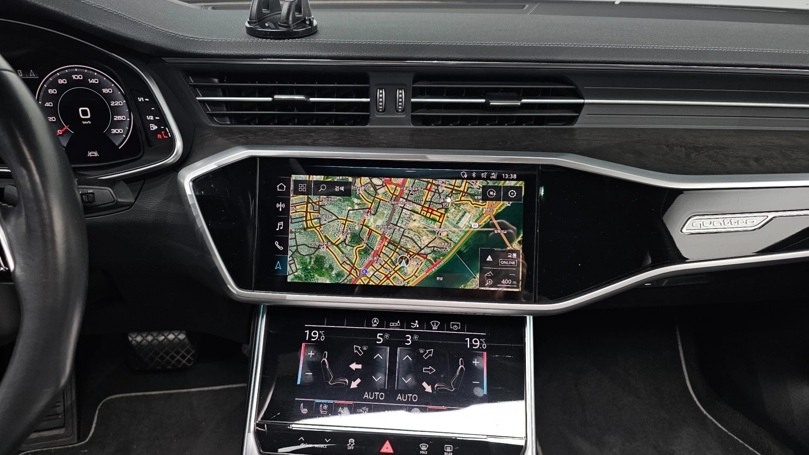 Audi A7 * ДИСТРОНИК * 360 КАМЕРА * ОБДУХВАНЕ * ПАНОРАМА, снимка 12 - Автомобили и джипове - 55392010