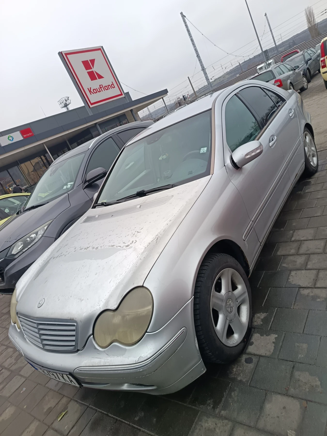 Mercedes-Benz C 220, снимка 2 - Автомобили и джипове - 56511810