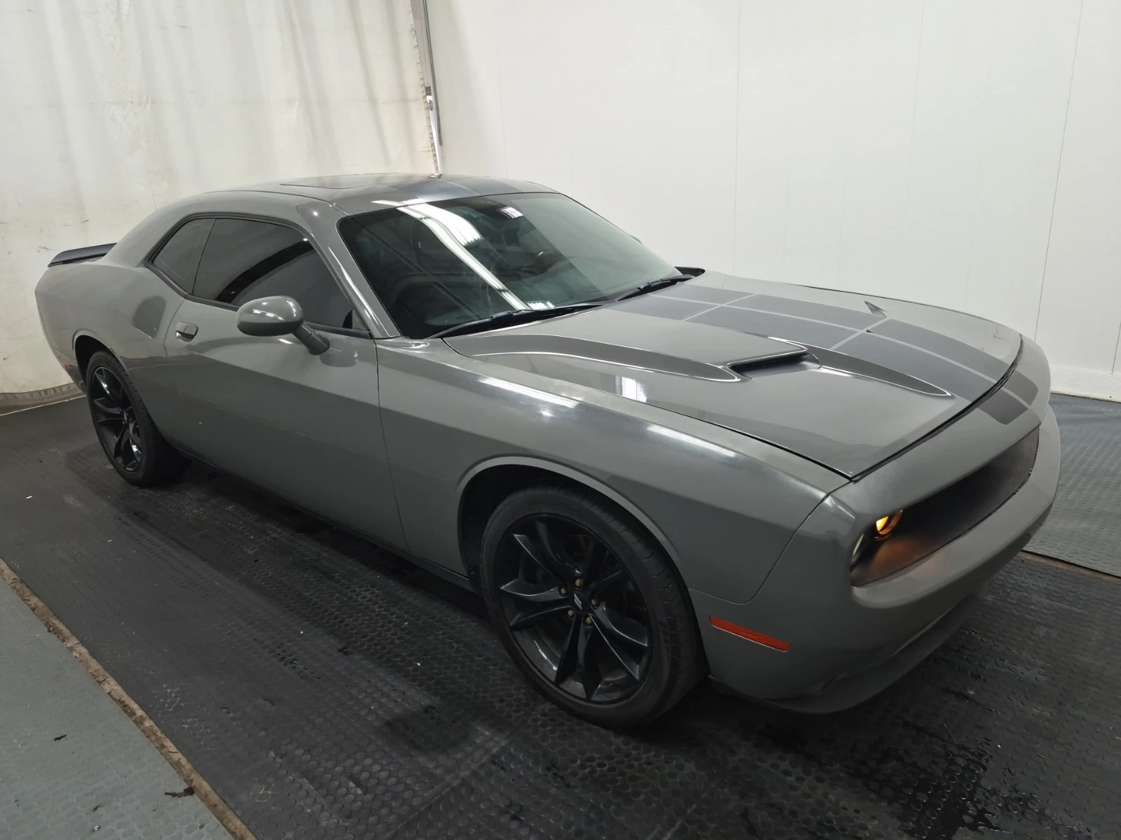 Dodge Challenger * SXT PLUS * CARFAX * ФИНАНСИРАНЕ, снимка 2 - Автомобили и джипове - 55802035