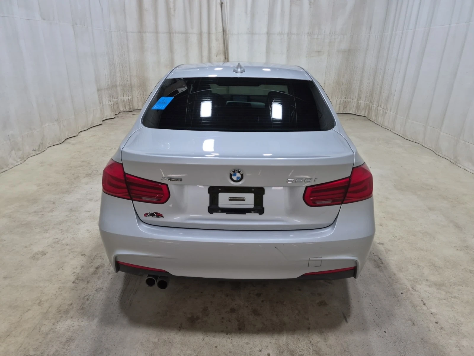 BMW 328 I XDRIVE / HUD / HARMAN KARDON / PANO, снимка 5 - Автомобили и джипове - 55898345