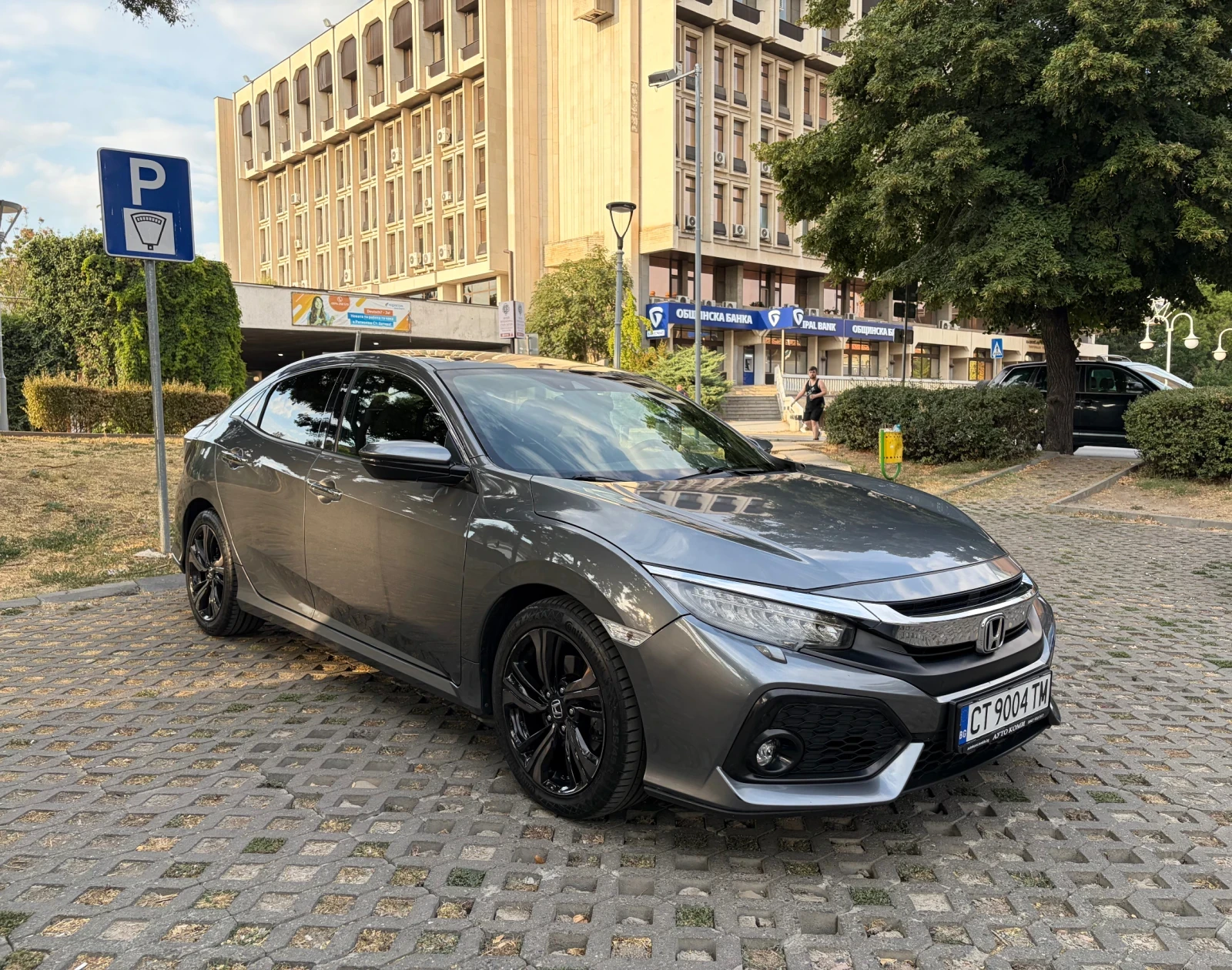 Honda Civic 1.5T i-VTEC Turbo Prestige AT