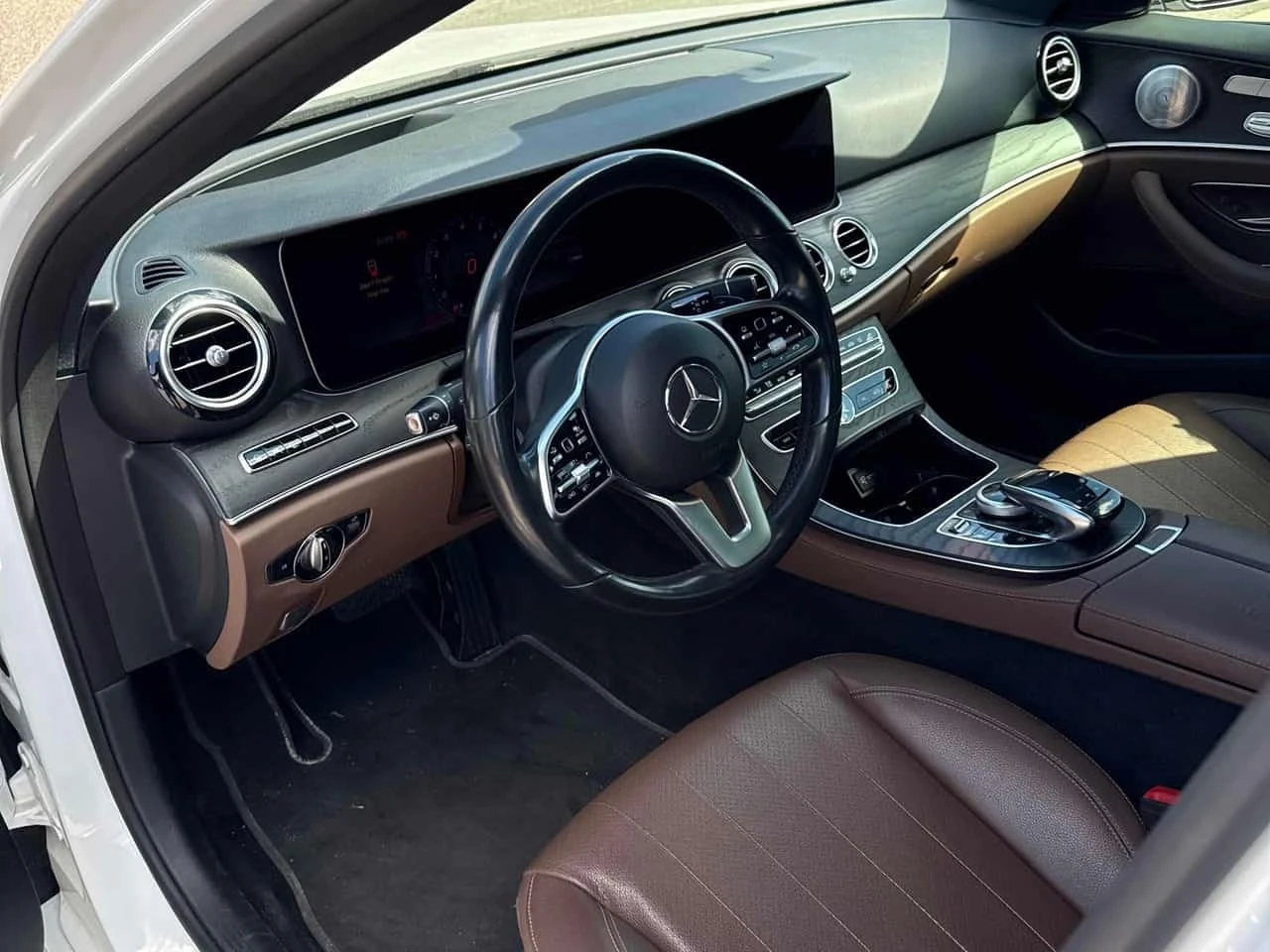 Mercedes-Benz E 350 CARFAX, снимка 5 - Автомобили и джипове - 56254066