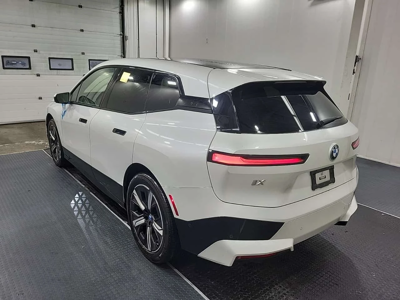 BMW iX Sports Activity Vehicle Xdrive40  CARFAX | Mobile.bg � ����������� 6