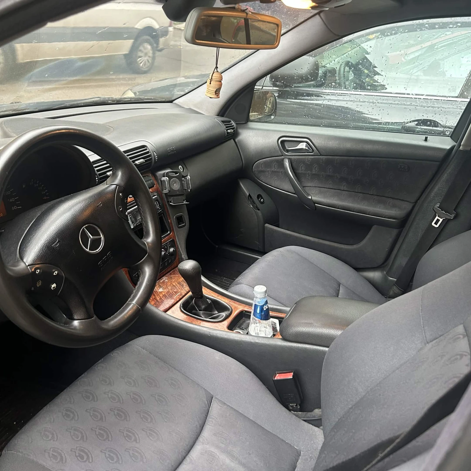 Mercedes-Benz C 200, снимка 3 - Автомобили и джипове - 56722383