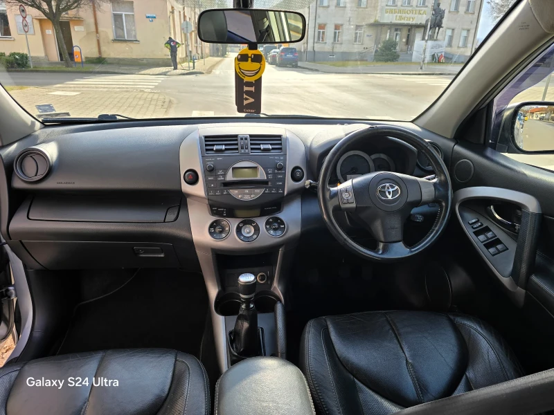 Toyota Rav4, снимка 5 - Автомобили и джипове - 48894065