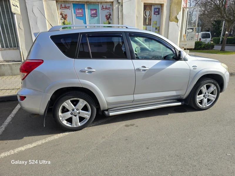 Toyota Rav4, снимка 3 - Автомобили и джипове - 48894065