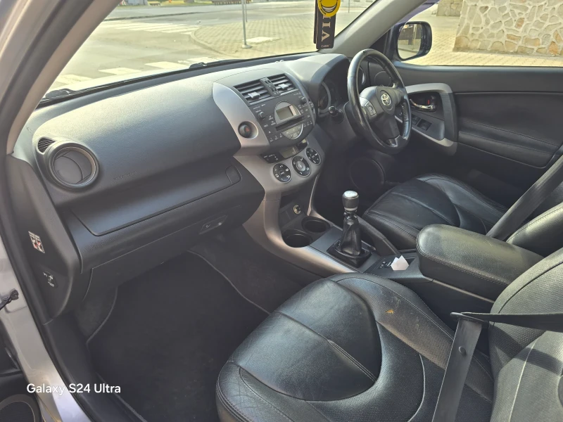 Toyota Rav4, снимка 6 - Автомобили и джипове - 48894065