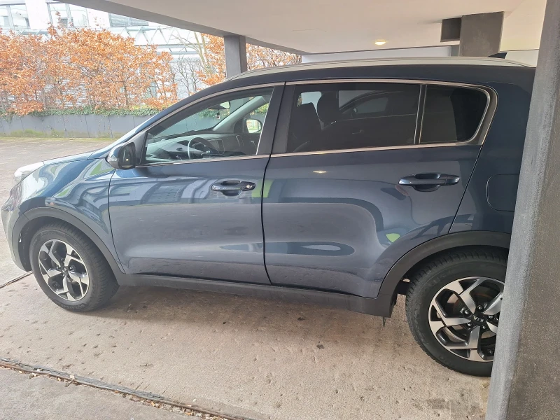 Kia Sportage, снимка 8 - Автомобили и джипове - 49168343