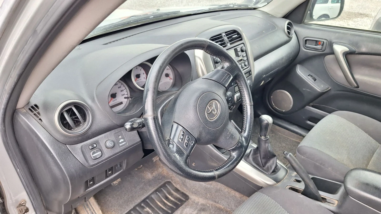 Toyota Rav4 2.0 D4D - изображение 10