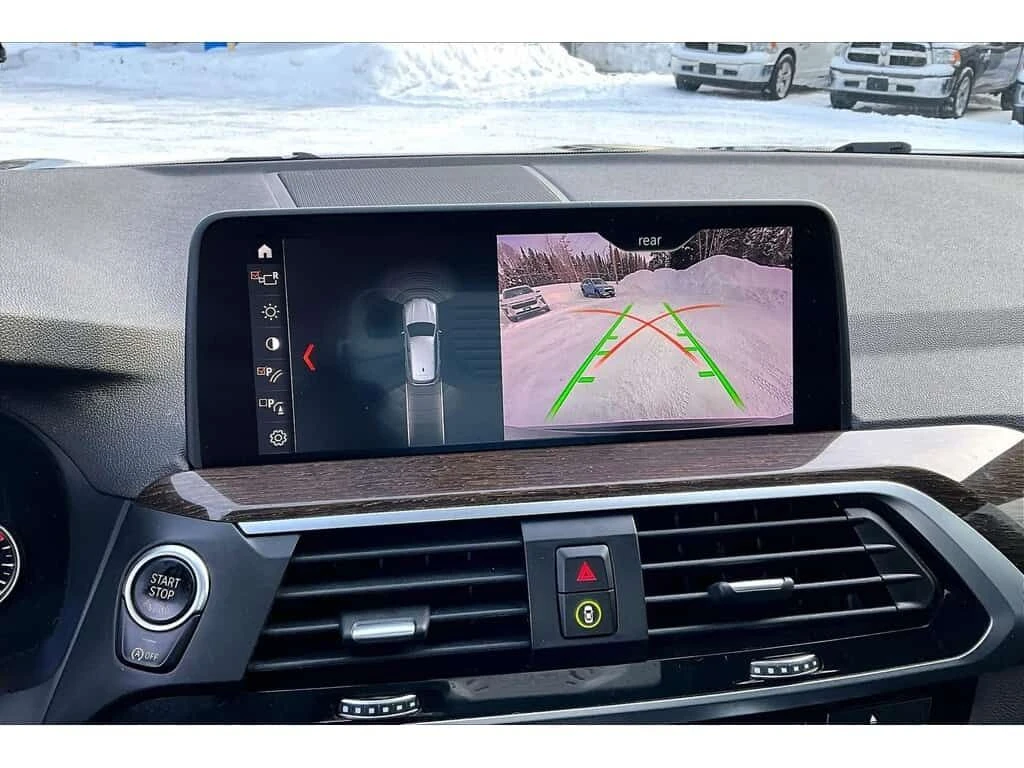 BMW X3 * xDrive30i Sports Activity Vehicle * CARFAX * ЦЕН, снимка 10 - Автомобили и джипове - 53710110