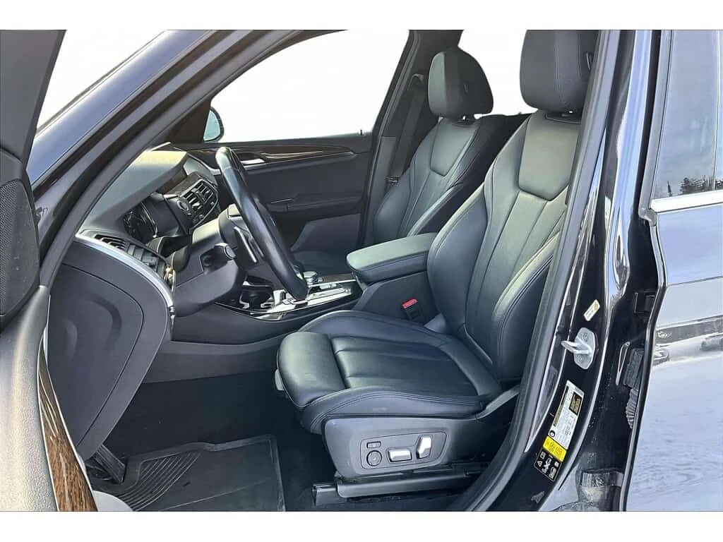 BMW X3 * xDrive30i Sports Activity Vehicle * CARFAX * ЦЕН, снимка 5 - Автомобили и джипове - 53710110