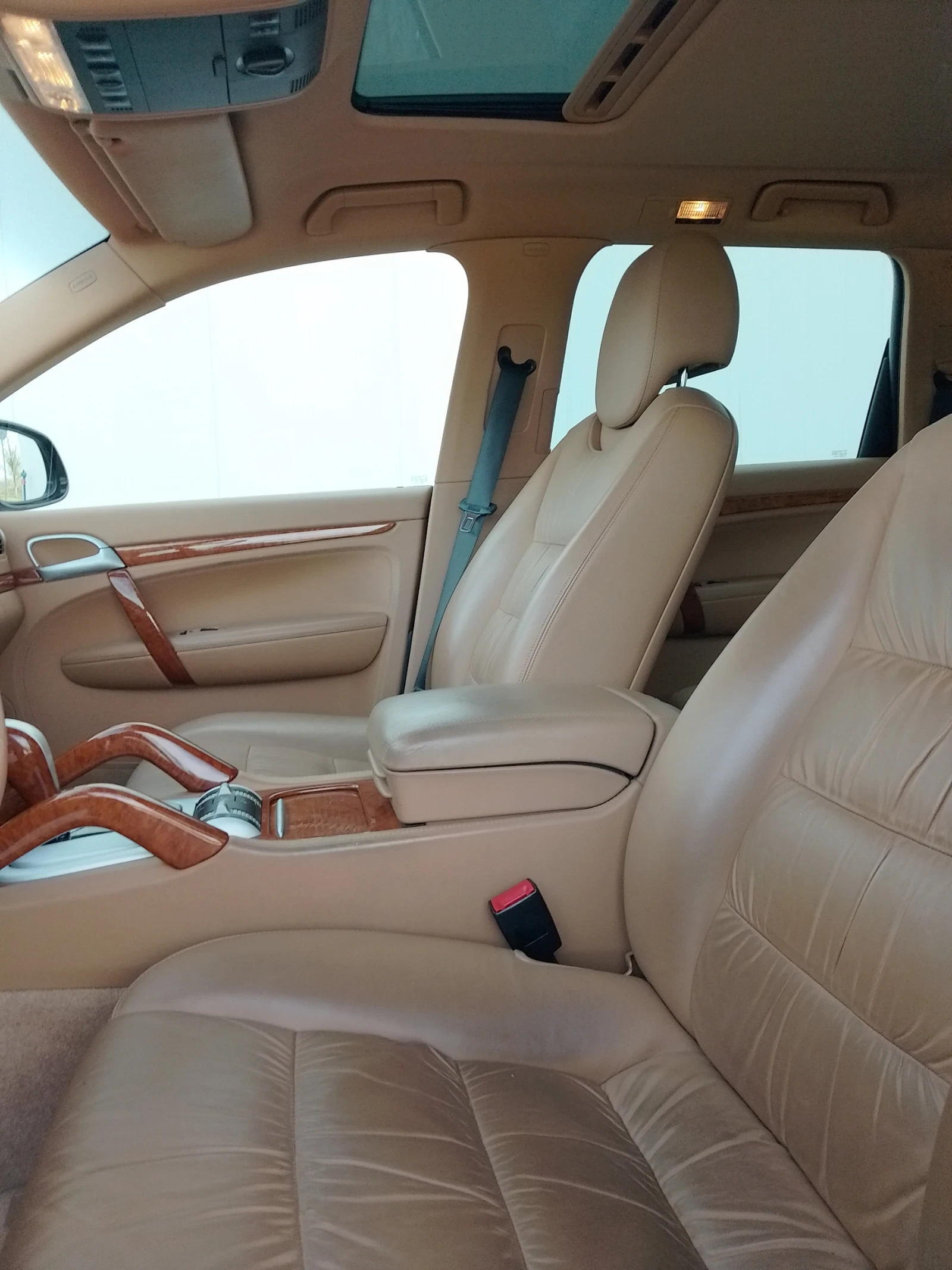 Porsche Cayenne 4.5 Full Service , снимка 9 - Автомобили и джипове - 54125830