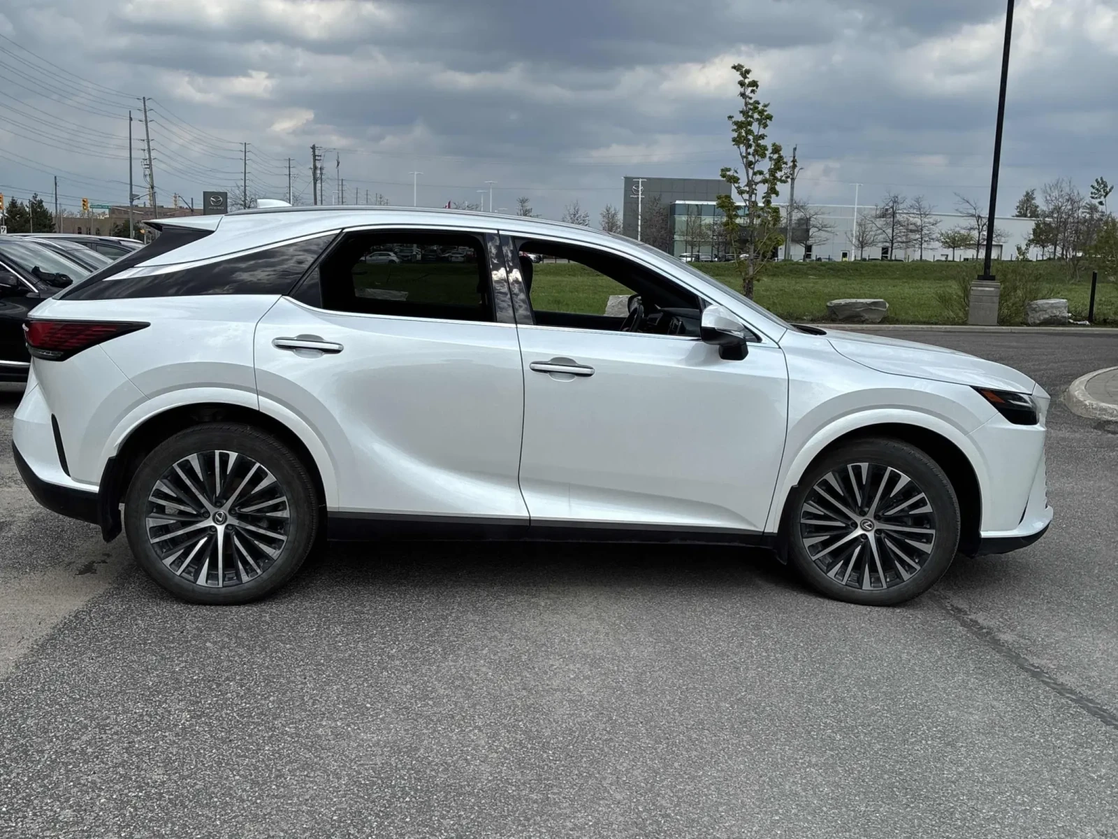 Lexus RX 350 CARFAX * АВТО КРЕДИТ * ПРОГНОЗНА ЦЕНА ДО БГ * , снимка 4 - Автомобили и джипове - 54684375