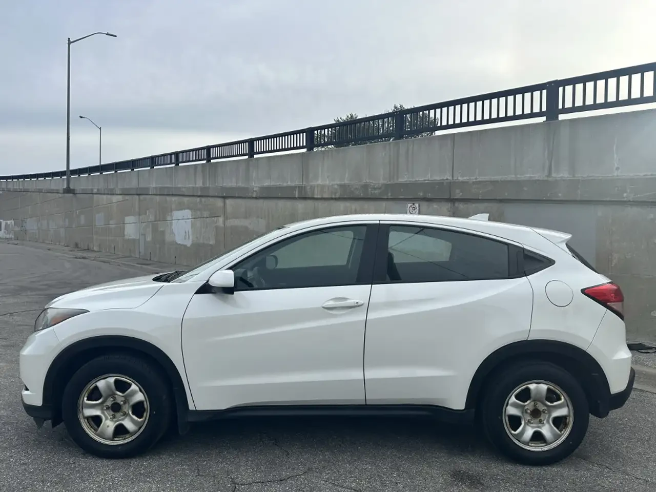 Honda Hr-v LX 4dr SUV (1.8L 4cyl CVT) Front Wheel Drive | Mobile.bg � ����������� 9