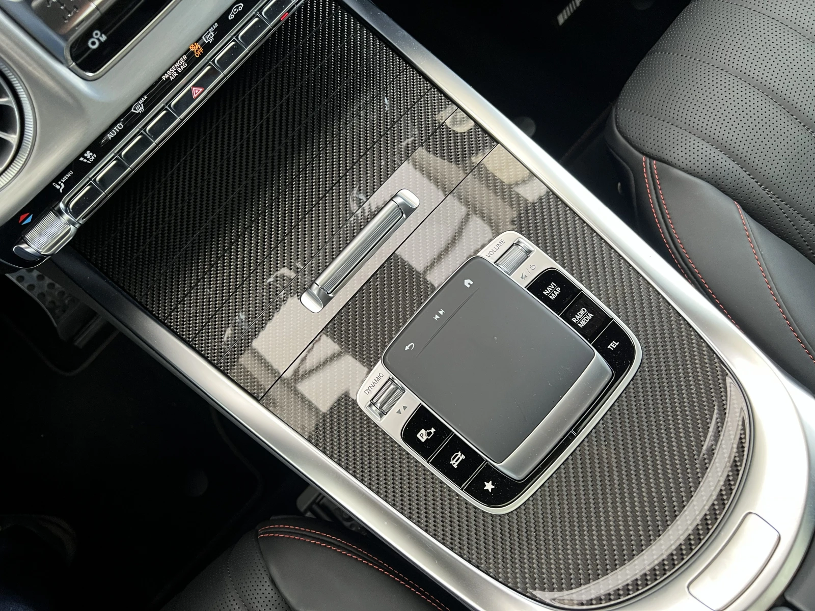 Mercedes-Benz G 63 AMG CARBON / MANUFAKTUR / SUPERIOR / PANO / BURM / 360, снимка 13 - Автомобили и джипове - 56192837