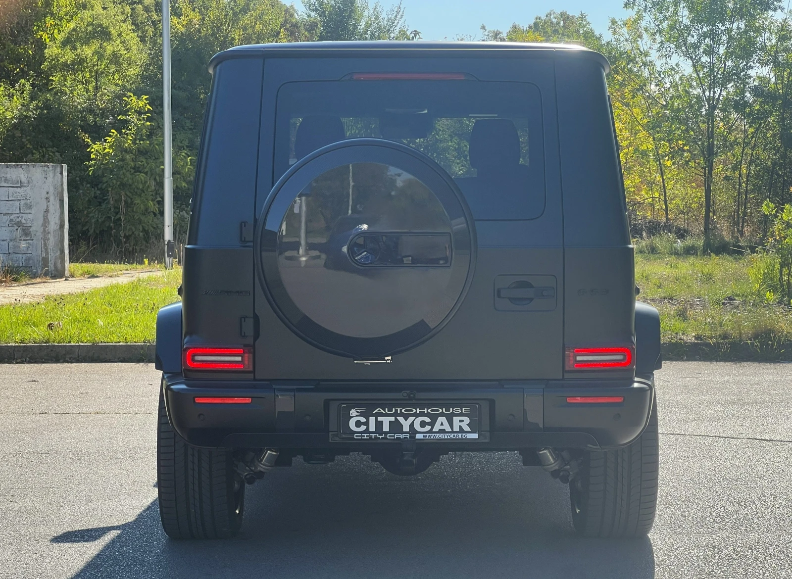 Mercedes-Benz G 63 AMG CARBON / MANUFAKTUR / SUPERIOR / PANO / BURM / 360, снимка 5 - Автомобили и джипове - 56192837