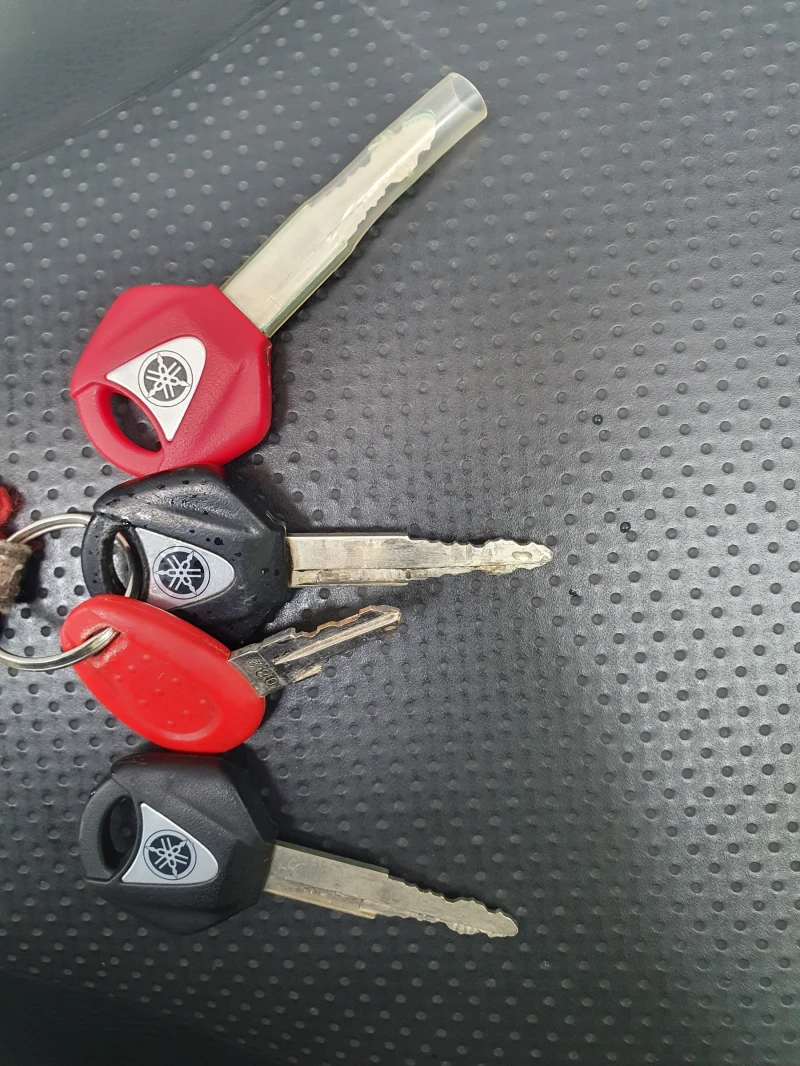 Yamaha Majesty 400i , снимка 13 - Мотоциклети и мототехника - 51638512