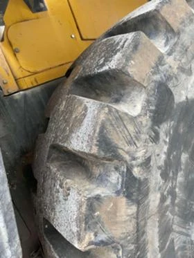 Челен товарач Komatsu WA320-Челен товрач  с нови гуми, снимка 13