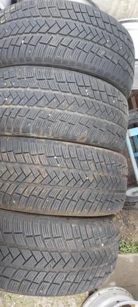 Гуми Зимни 235/45R18, снимка 1
