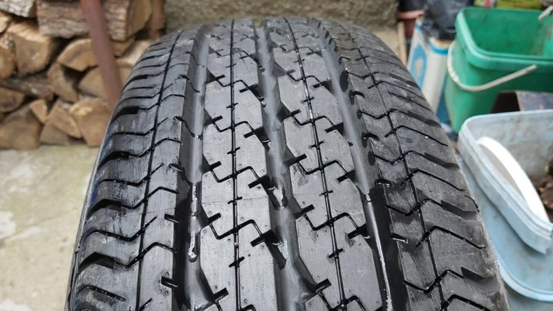 Гуми Летни 215/70R15, снимка 1 - Гуми и джанти - 29260425