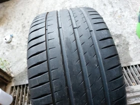 Гуми Летни 275/35R19, снимка 1 - Гуми и джанти - 37681923