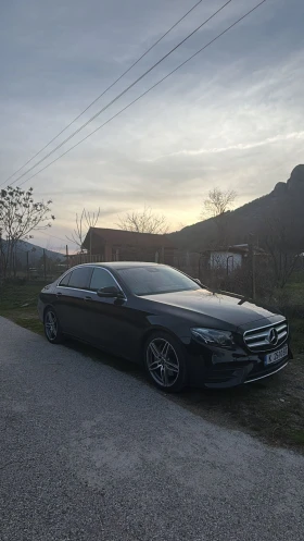 Mercedes-Benz E 220, снимка 2
