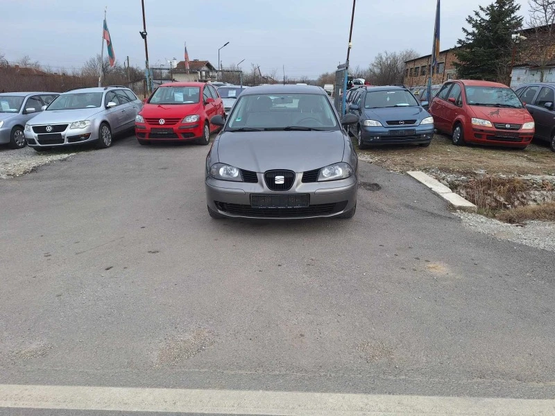 Seat Ibiza 1.4i klima, снимка 3 - Автомобили и джипове - 47539894