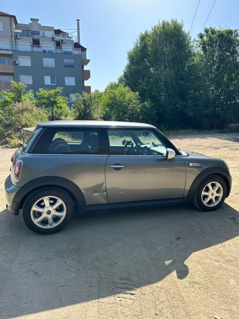 Mini One, снимка 2 - Автомобили и джипове - 47652687