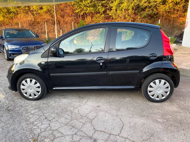 Peugeot 107 1.0I КАТО НОВО!, снимка 8 - Автомобили и джипове - 47229965