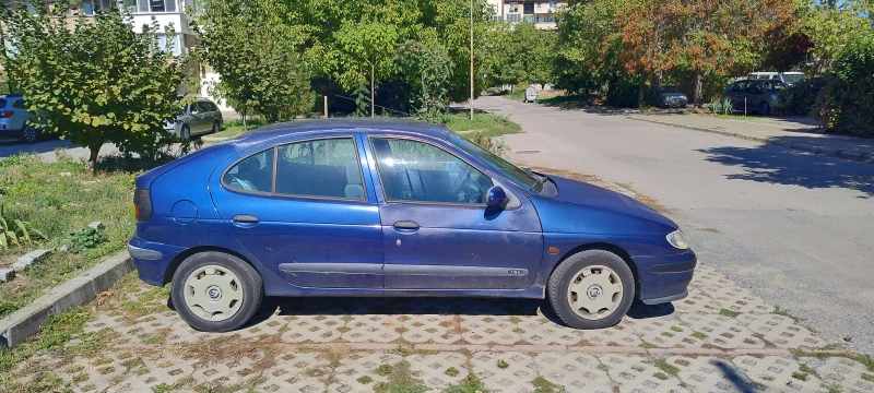 Renault Megane, снимка 5 - Автомобили и джипове - 47450655