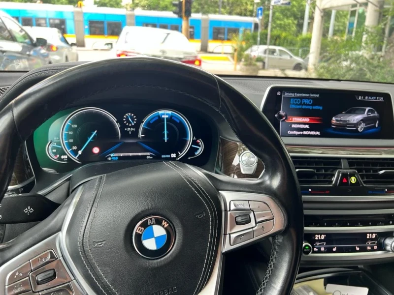 BMW 730 730 xdrive LASER! ВАКУМ! Пълна история в BMW, снимка 5 - Автомобили и джипове - 52600771