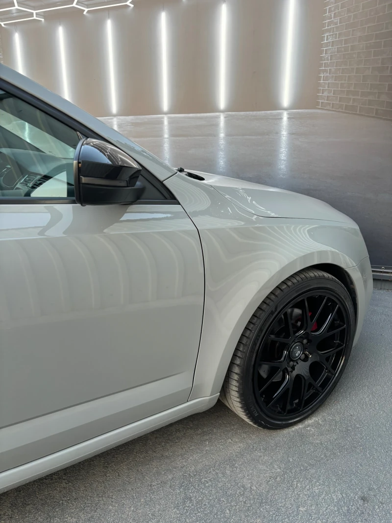 Skoda Octavia 2.0TDI VRS 4x4, снимка 7 - Автомобили и джипове - 51440082