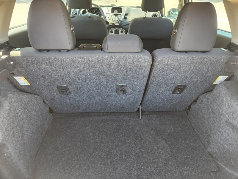 Ford Fiesta 1.6L 120kc, снимка 12 - Автомобили и джипове - 51781597