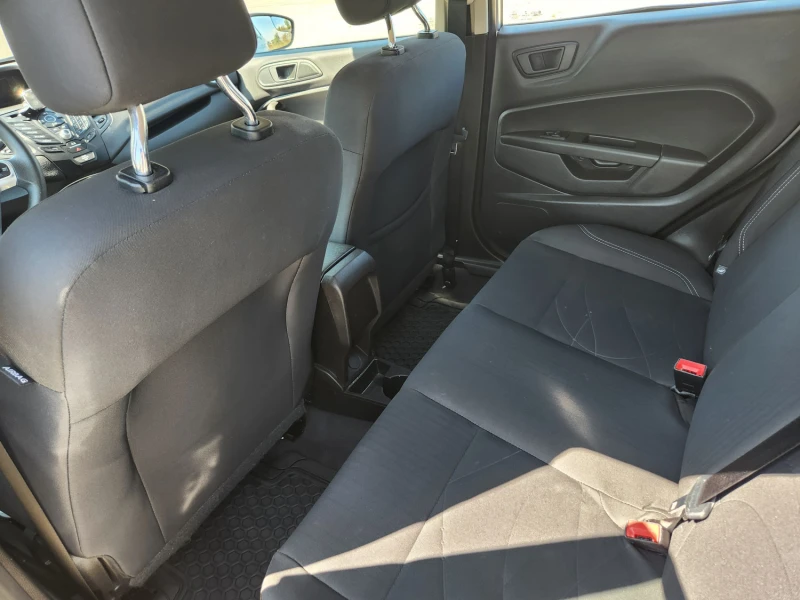 Ford Fiesta 1.6L 120kc, снимка 11 - Автомобили и джипове - 51781597