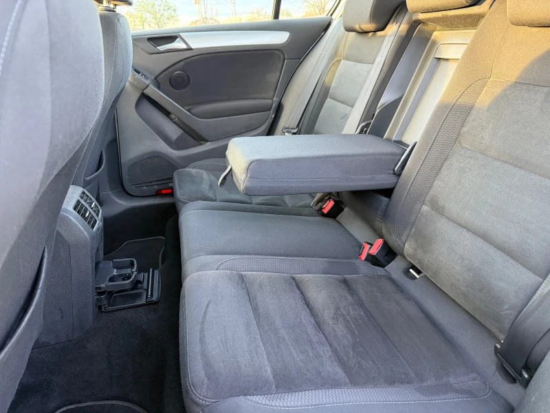VW Golf 2.0TDI DSG , снимка 12 - Автомобили и джипове - 52587159