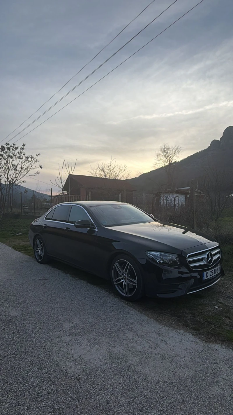 Mercedes-Benz E 220, снимка 2 - Автомобили и джипове - 52875400