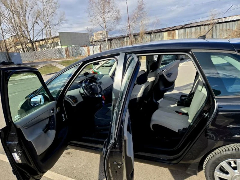 Citroen C4 Picasso, снимка 8 - Автомобили и джипове - 52957201