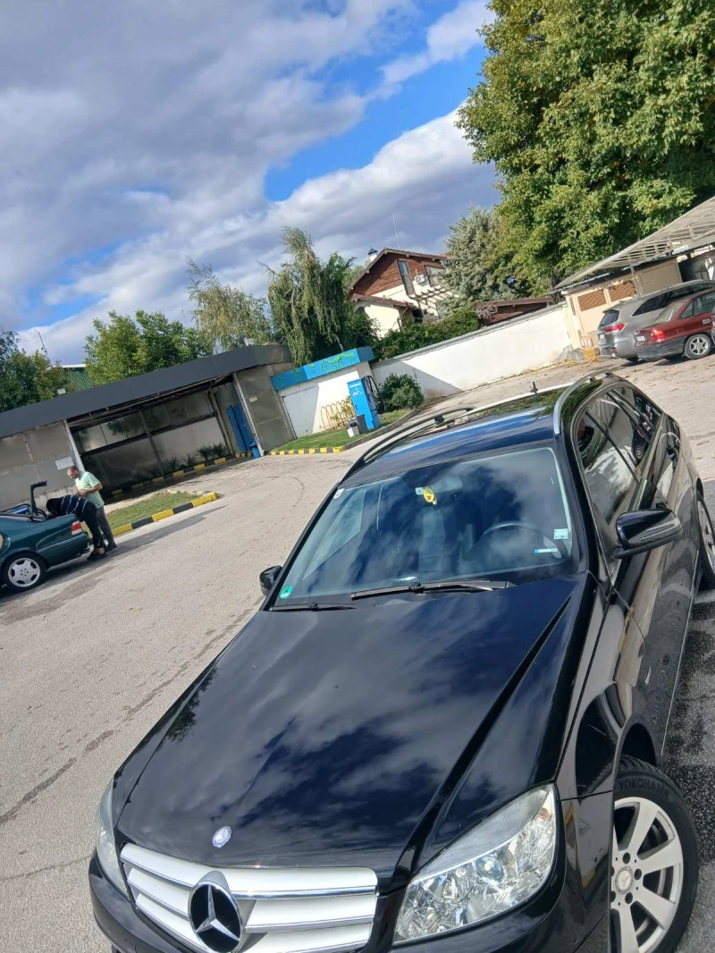 Mercedes-Benz C 180, снимка 4 - Автомобили и джипове - 53510357